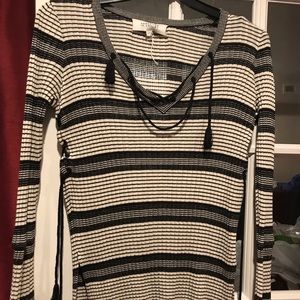 Derek Lab IO Cosby top